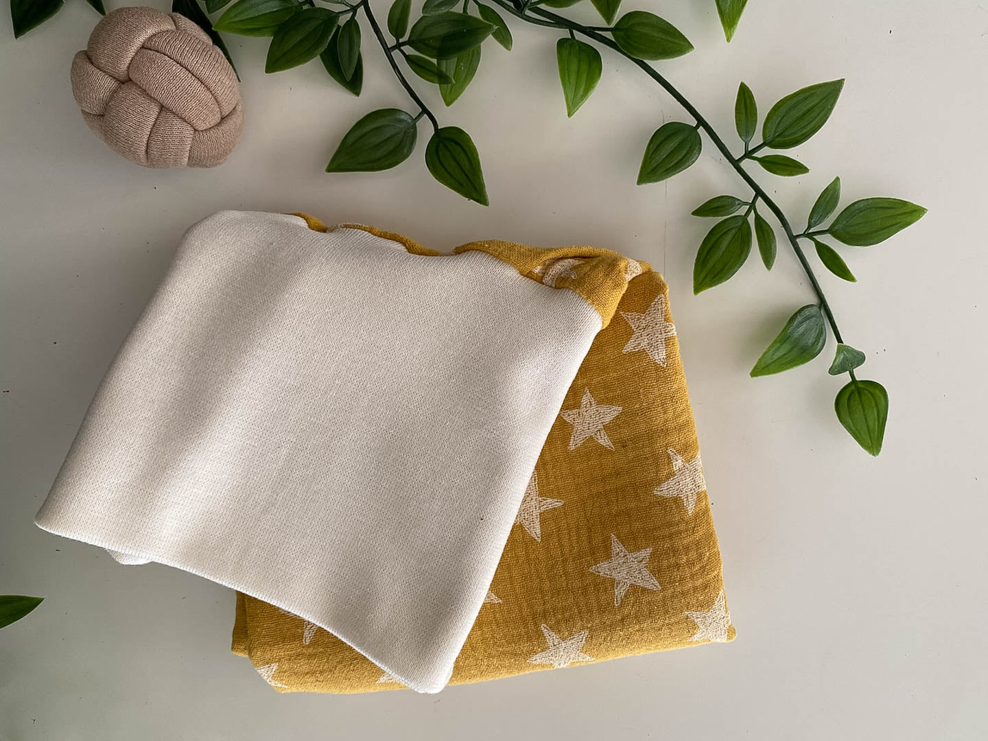 Sommer-Schlafsack aus Musselin *senf mit Sternen*