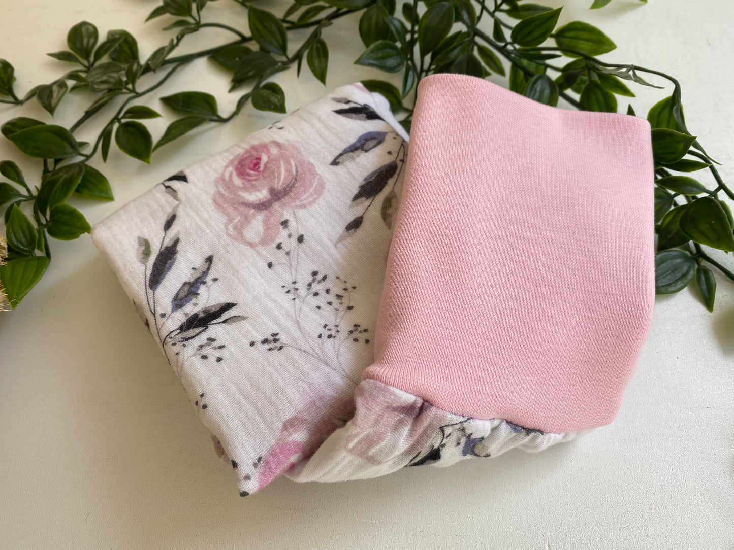 gefütterter Schlafsack aus Musselin *weiss/ Rosen