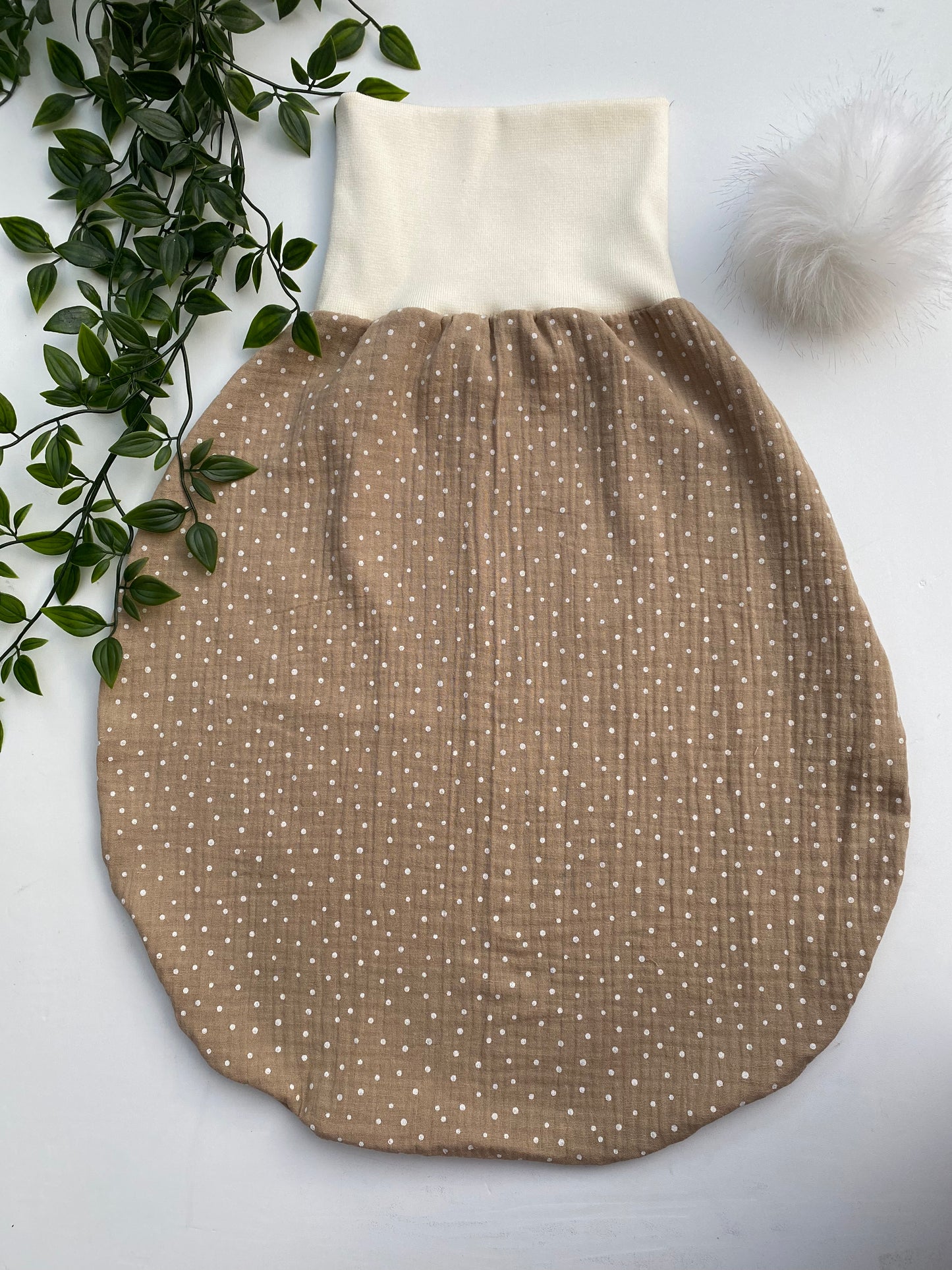 gefütterter Schlafsack aus Musselin *beige/ Punkte