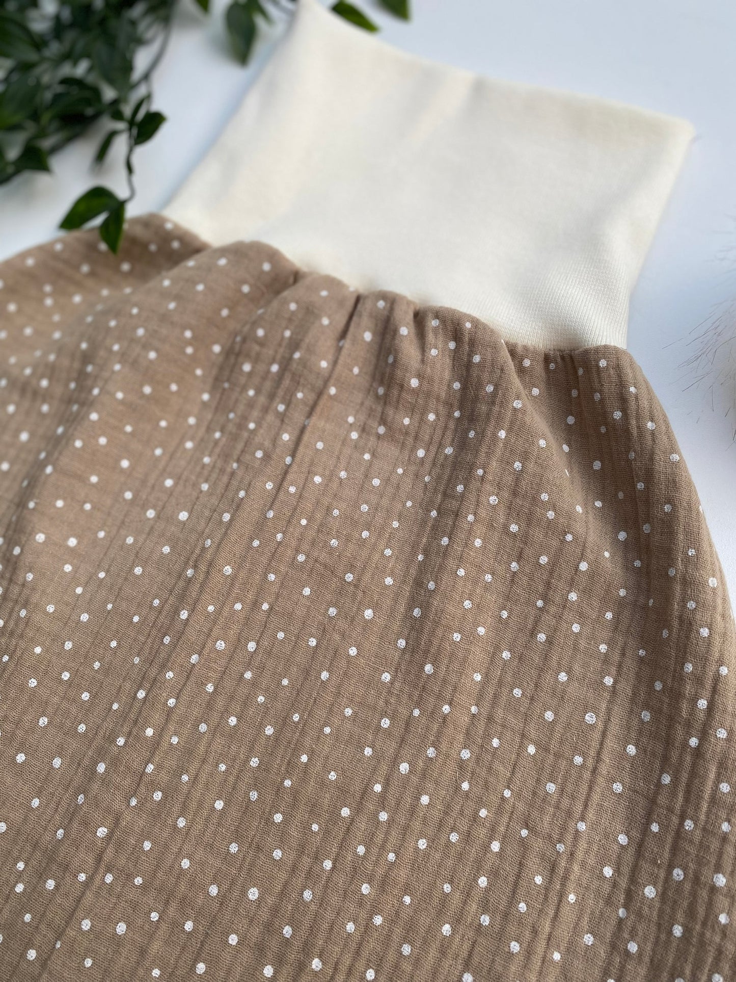 Sommer-Schlafsack aus Musselin *beige mit Punkten*
