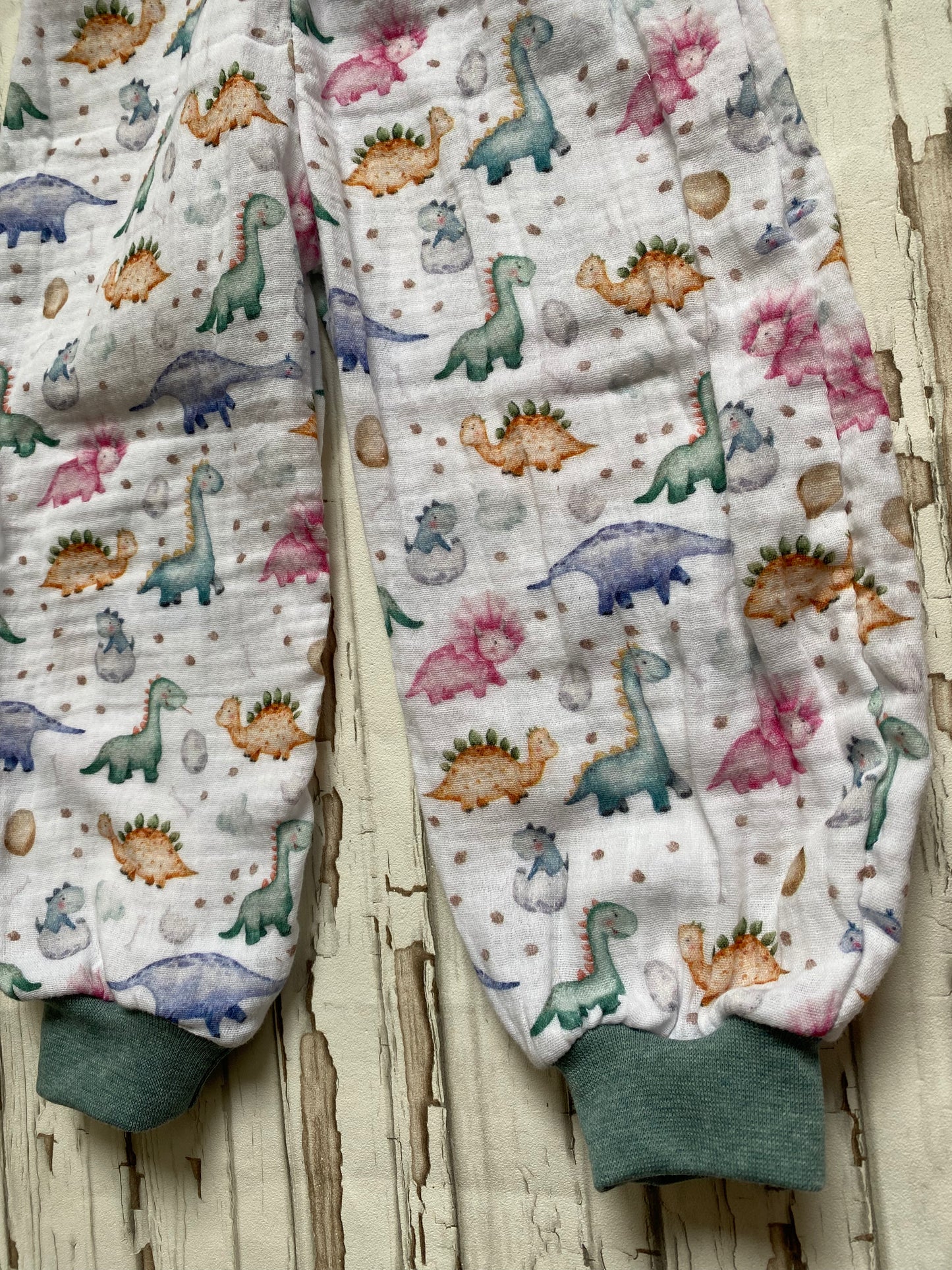 Musselin Sommerhose *Dinos Aquarell