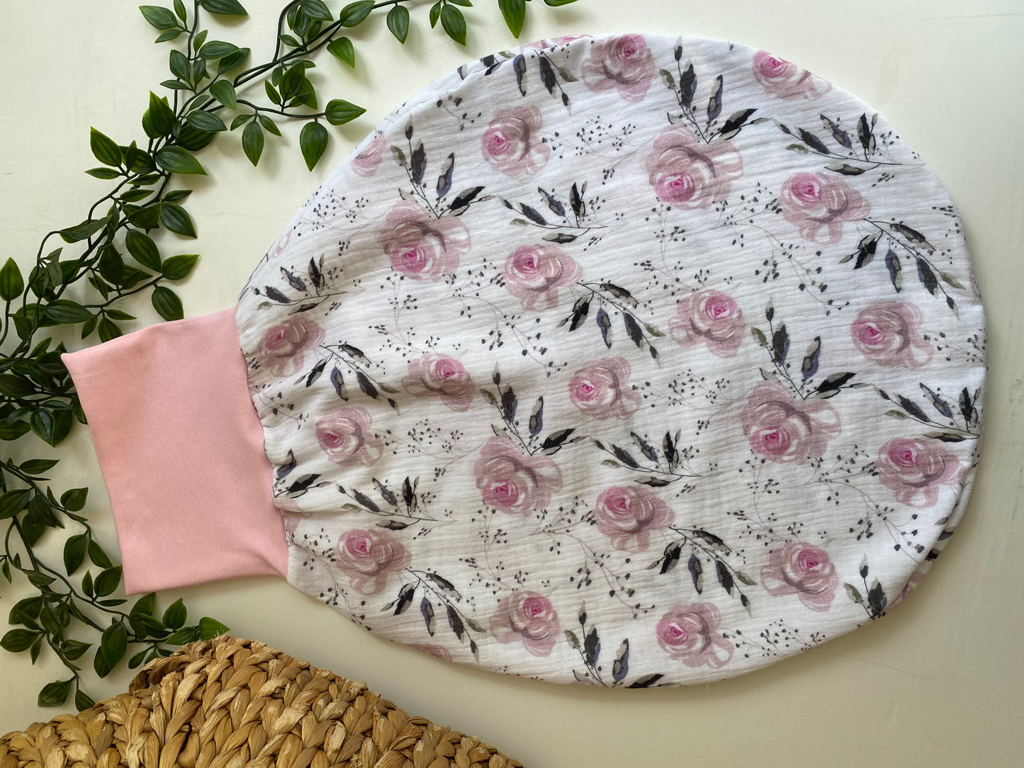 gefütterter Schlafsack aus Musselin *weiss/ Rosen